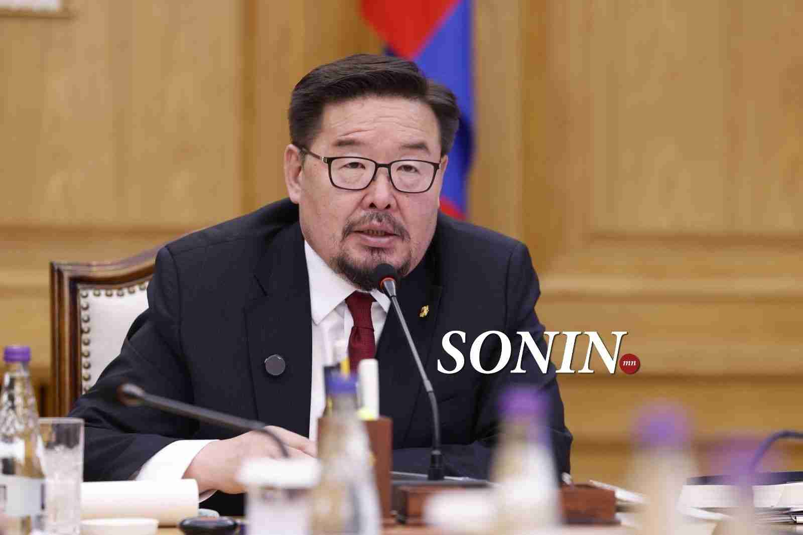 Г.Занданшатар С.Амарсайханы яриаг увайгүй гүтгэлэг гэв